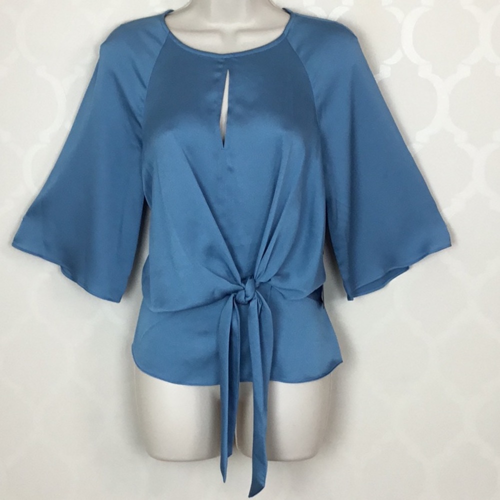 VINCE CAMUTO TIE FRONT TOP - Picture 3 of 6